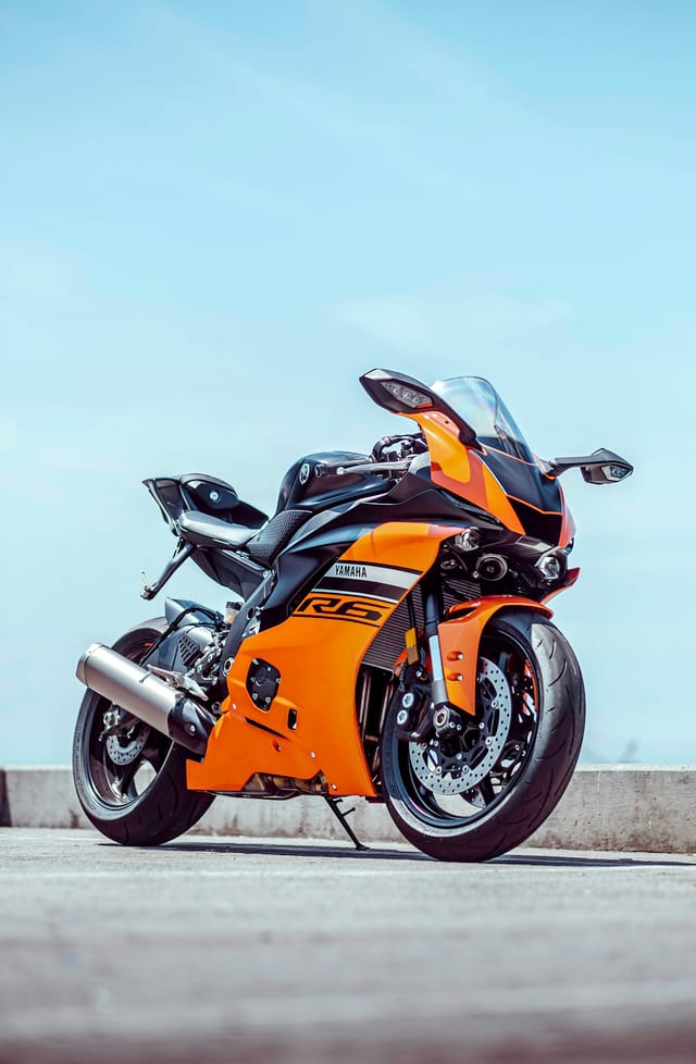 PREMIUM-GPS-TRACKER FÜR MOTORRAD FMC234 + TAG